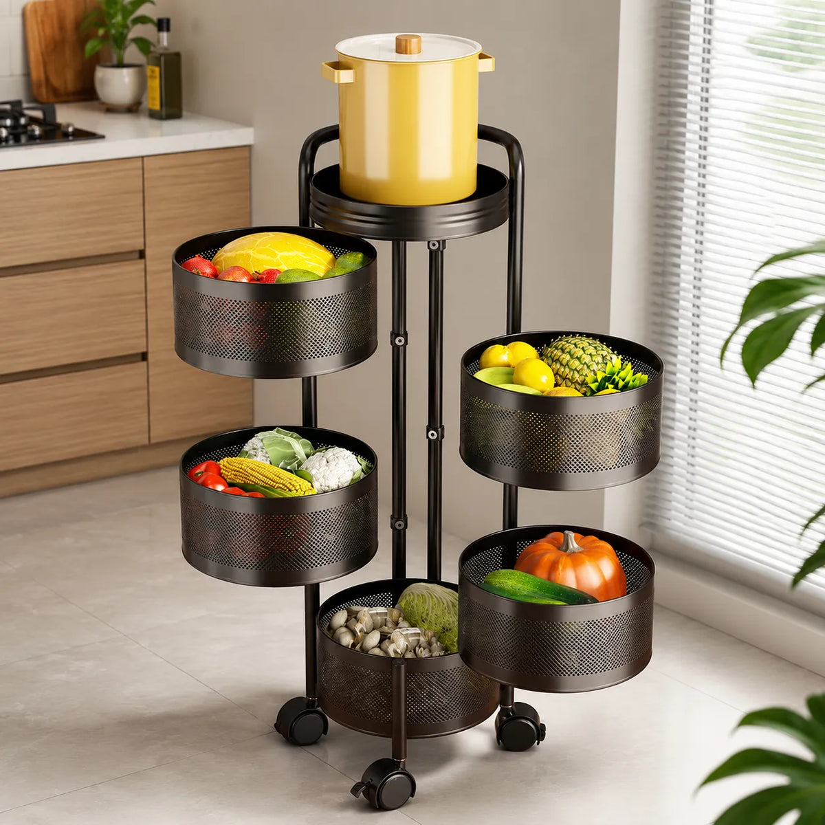 Carrello frutta e verdura a 5 ripiani girevoli con cestelli neri e base gialla.