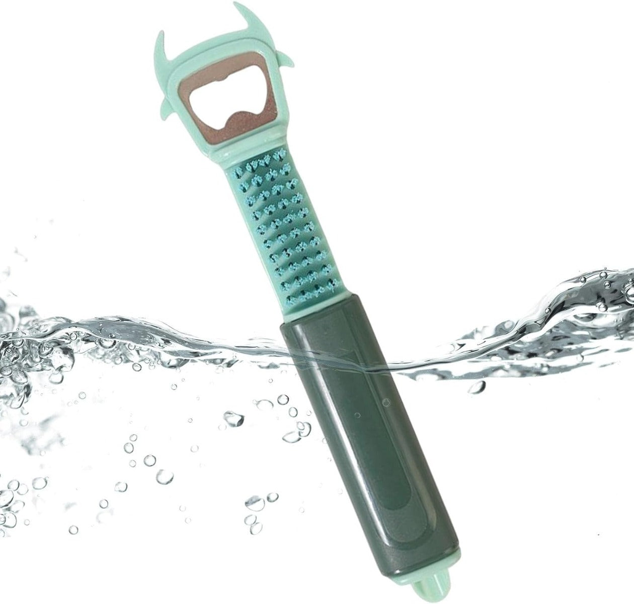 Attrezzo pelaverdure 7-in-1 verde con grattugia, gocce d’acqua sulla testa