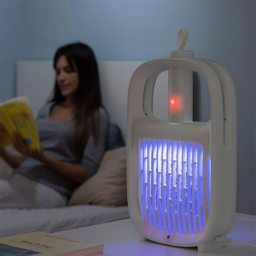 Lampada antizanzare bianca ricaricabile con luce blu accesa