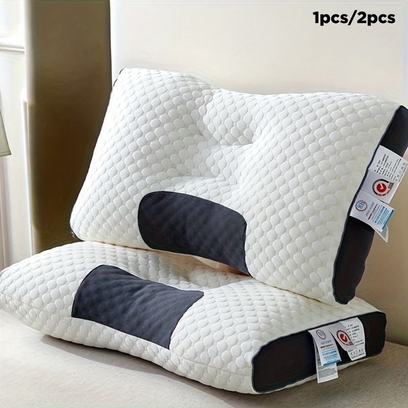 Cuscino ergonomico bianco sagomato con inserti scuri e fodera imbottita