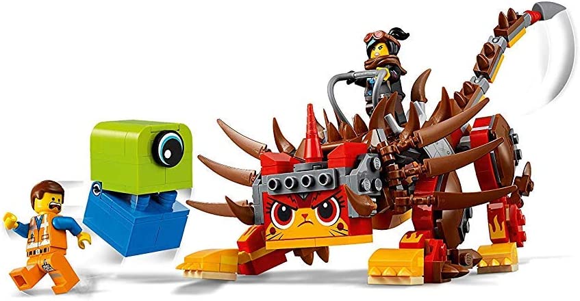 Robot rosso LEGO Movie 2 con personaggi e testa verde a forma di cubo