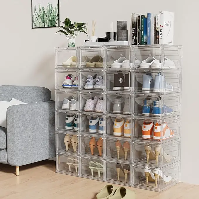 Scarpiera trasparente impilabile con sportelli, ripiani interni, scarpe e accessori