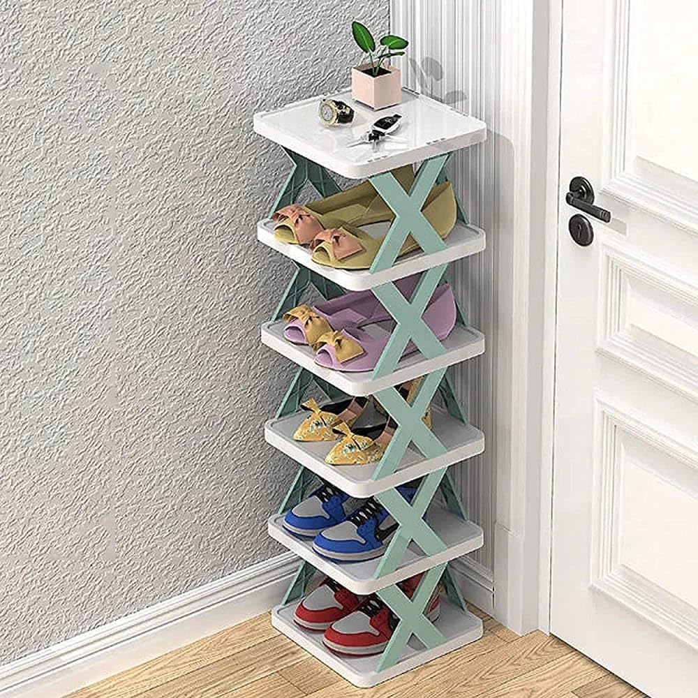 Scarpiera verticale in plastica a 6 ripiani con struttura X verde e scarpe