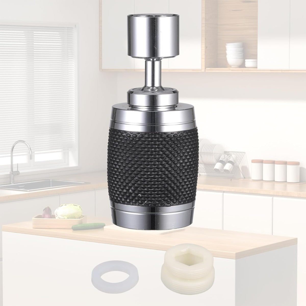 Spruzzatore filtro da cucina cromato con corpo nero a rilievi e accessori bianchi