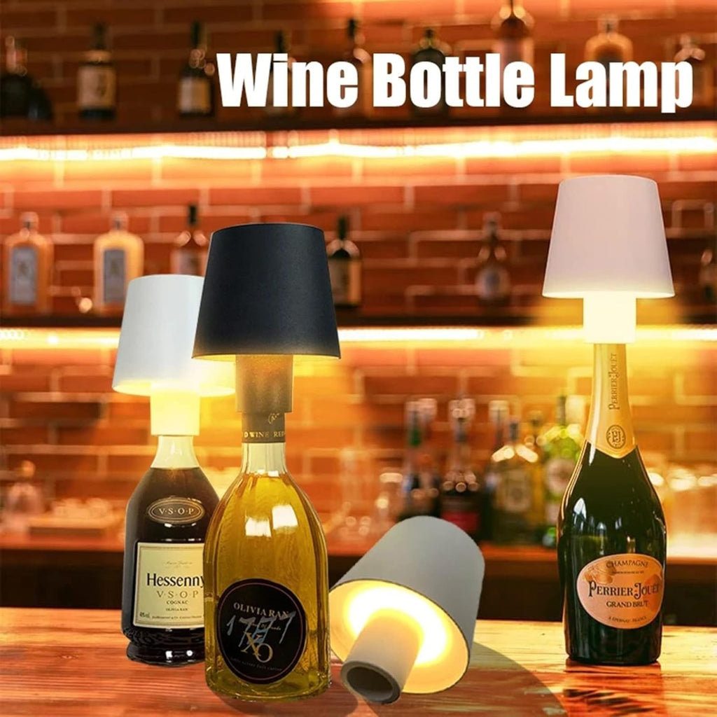 Lampada a bottiglia LED con paralume bianco su bottiglia scura
