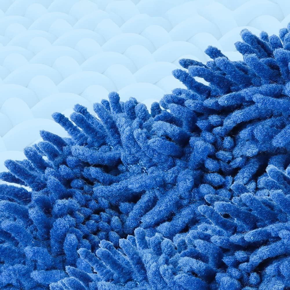 Setole in microfibra blu della spazzola del robot lavapavimenti, primo piano