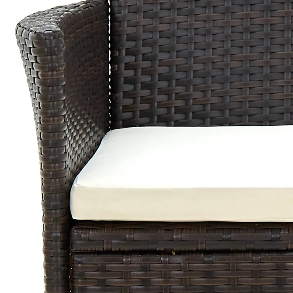 Schienale e seduta di sedia in polyrattan marrone con cuscino bianco