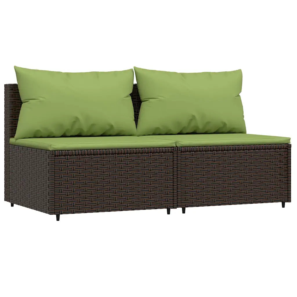 Divanetto in polyrattan marrone con cuscini verdi imbottiti e schienali
