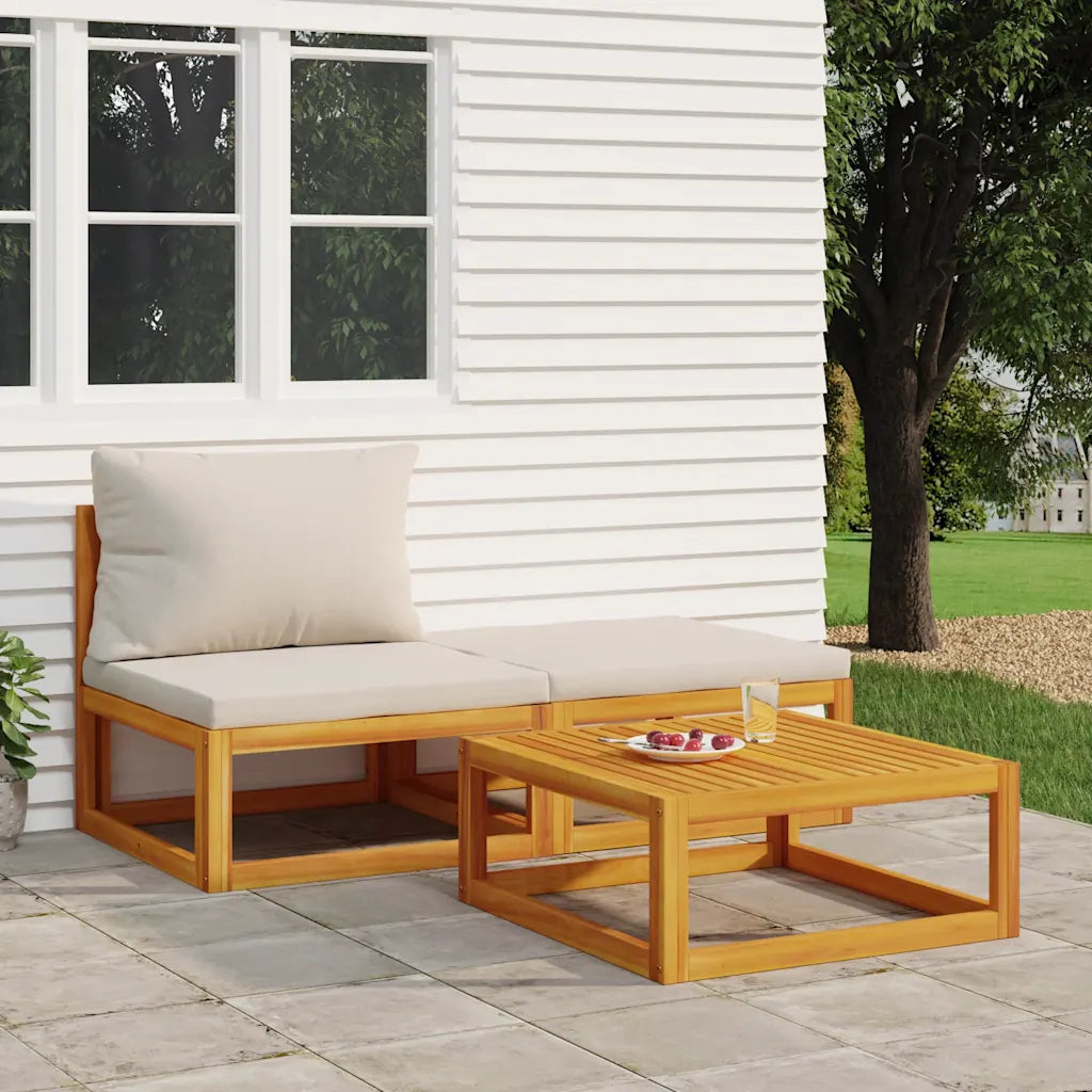 Set mobili da giardino in legno di acacia con divano e cuscini chiari, tavolino