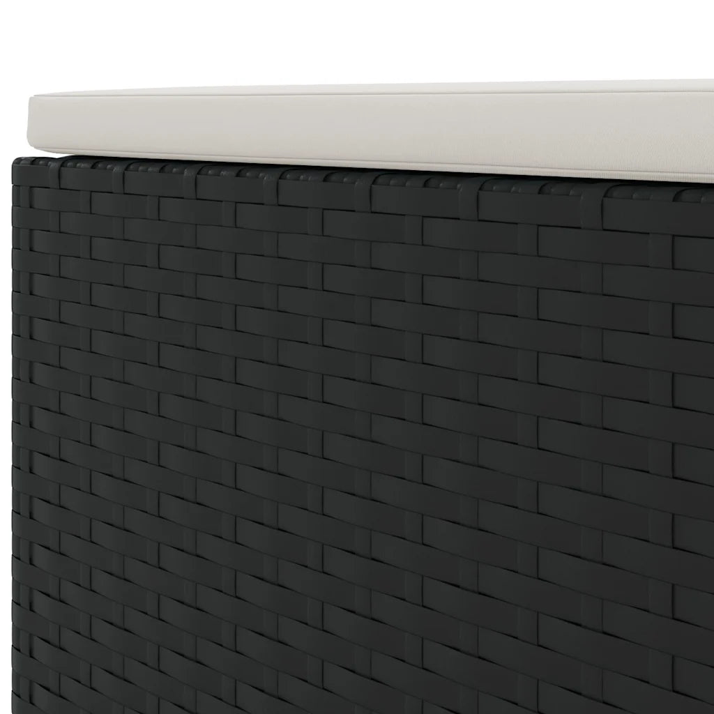 Fianco in polyrattan nero del tavolino con piano chiaro