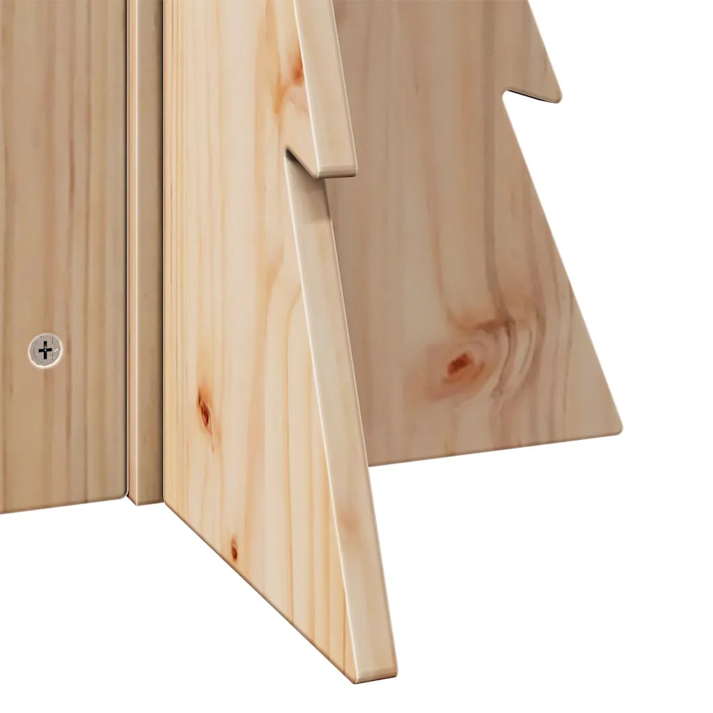 Albero di Natale in legno: dettaglio base e pannelli sagomati con venature visibili.