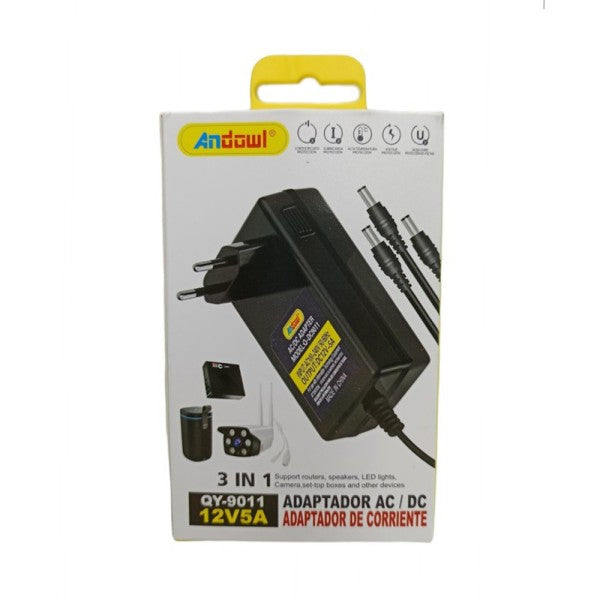 Adattatore AC/DC 3 in 1 12V 5A in confezione con connettori