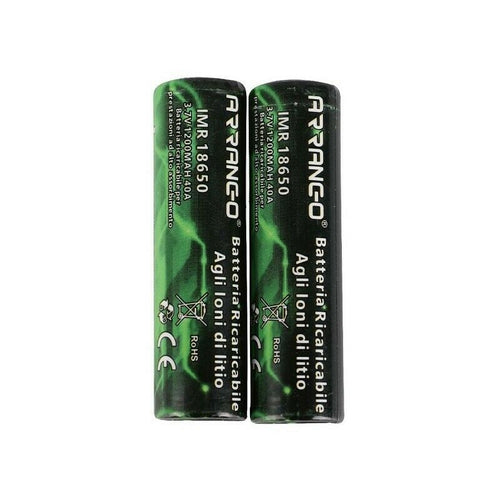 Due batterie ricaricabili Li-ion 18650 3,7V nere con stampa verde