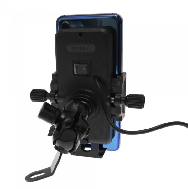 Supporto smartphone da moto nero con attacco manubrio e cavo USB sul retro