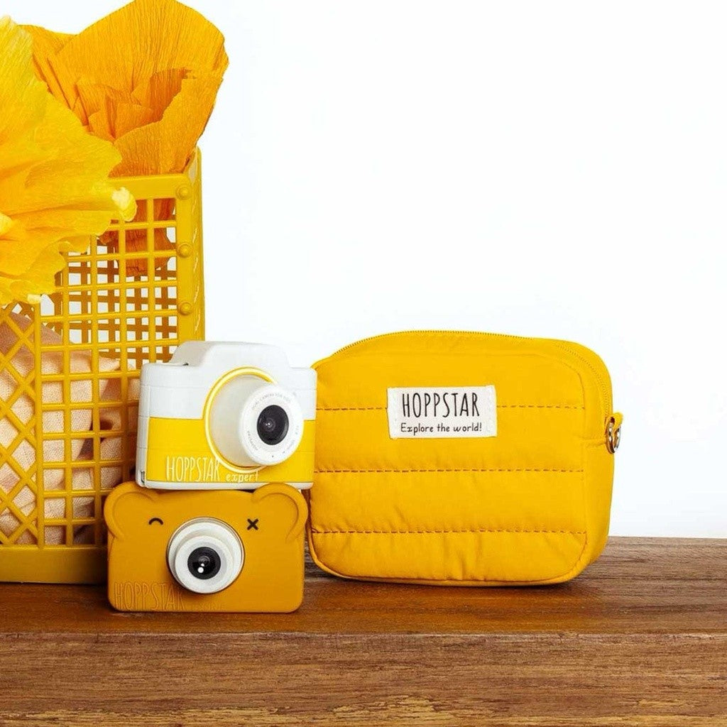 Fotocamera per bambini gialla e bianca con custodia imbottita e tracolla