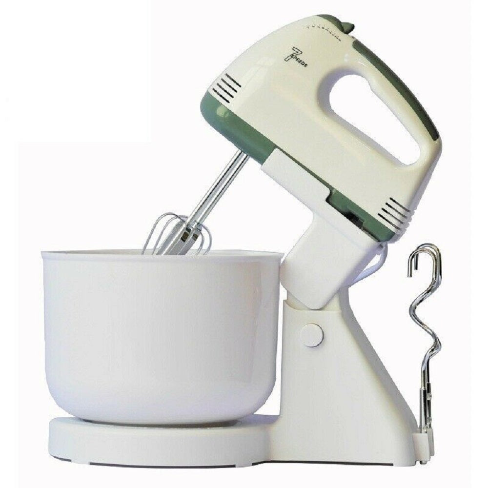 Mixer elettrico con fruste e ciotola, corpo beige con dettagli verdi.