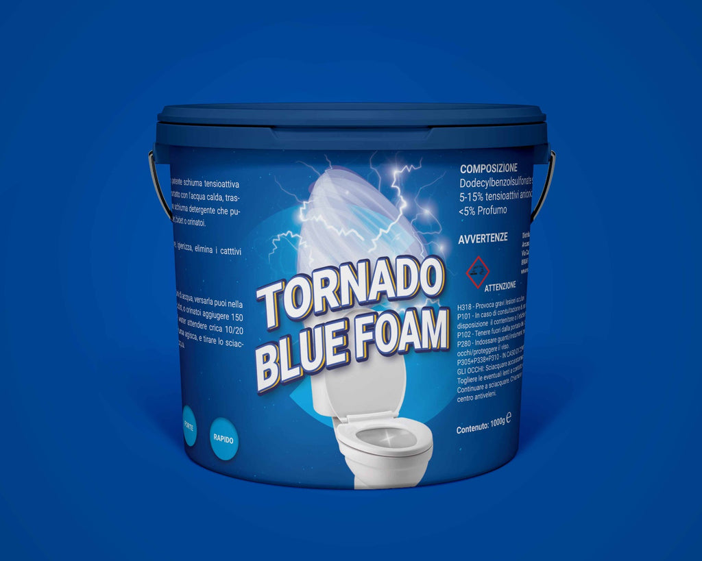 Secchiello detergente schiuma blu Tornado Blue Foam, primo piano