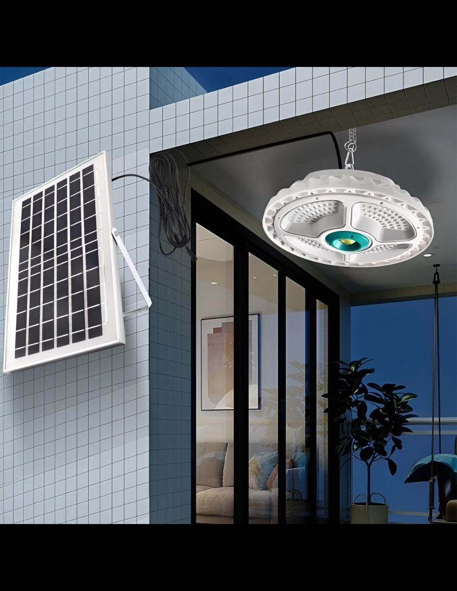 Plafoniera LED solare tonda bianca con luce e pannello solare in vista