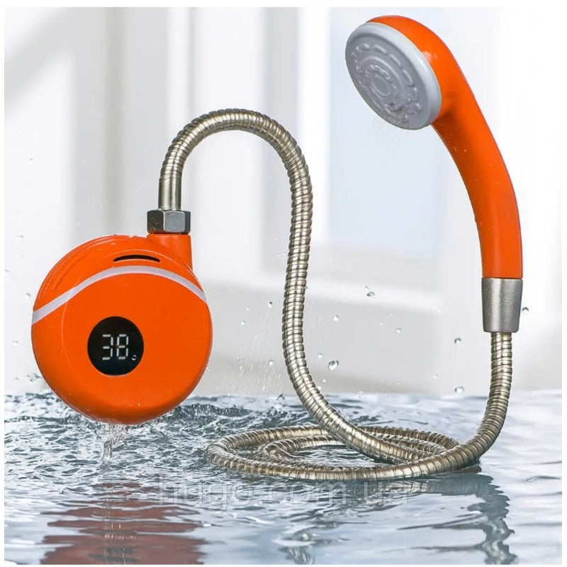 Doccia portatile arancione con tubo flessibile e soffione grigio, display 38